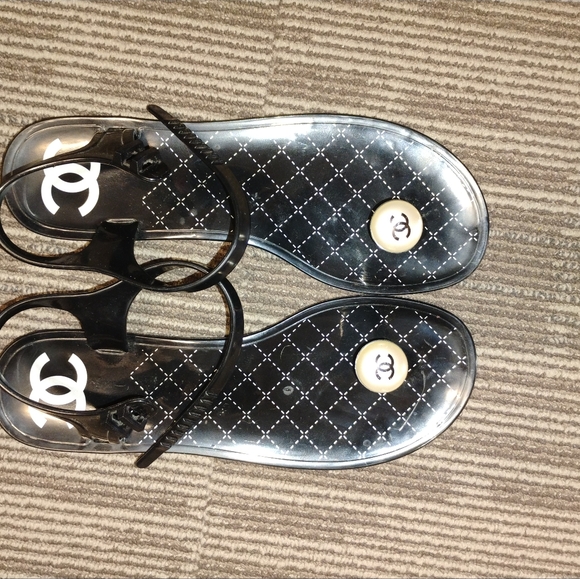 Authentic Chanel sandals - Picture 1 of 7